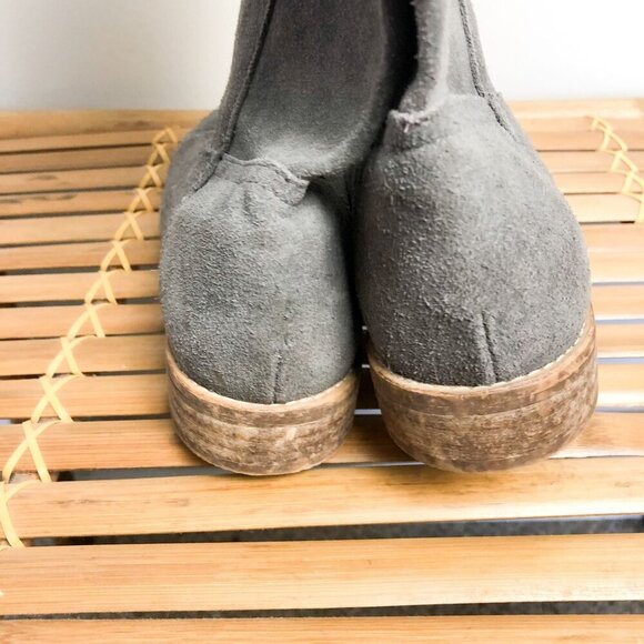 Jeffrey Campbell Gray Suede Mid Calf Booties 37 Low Heel Womens - Picture 6 of 8